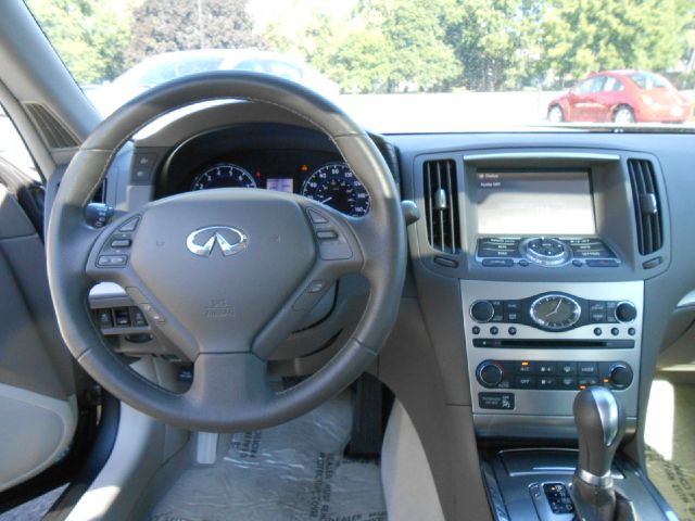 2012 Infiniti G37x CREW CAB RTL W/leather