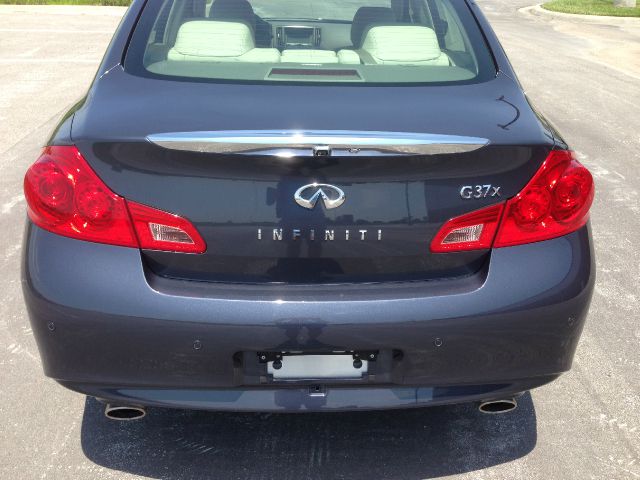 2013 Infiniti G37x CREW CAB RTL W/leather