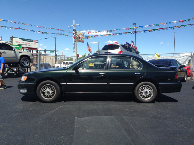 1997 Infiniti I30 Base