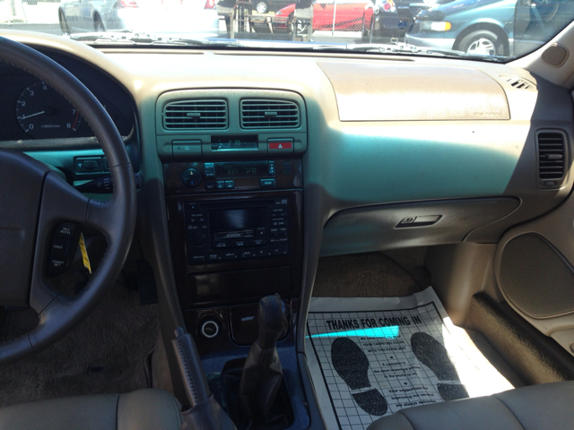 1997 Infiniti I30 Base