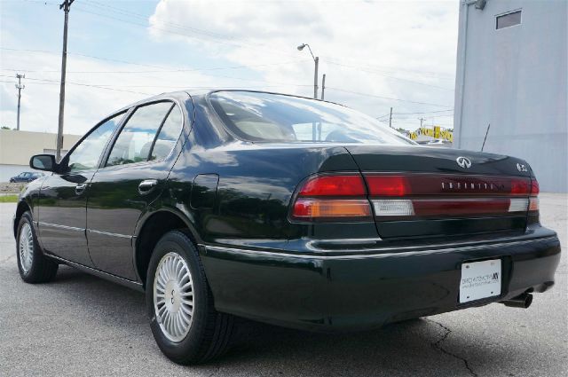 1997 Infiniti I30 XLT ~ Extended Cab