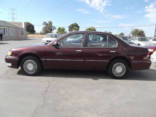 1997 Infiniti I30 Base