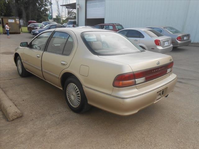 1997 Infiniti I30 I 3.