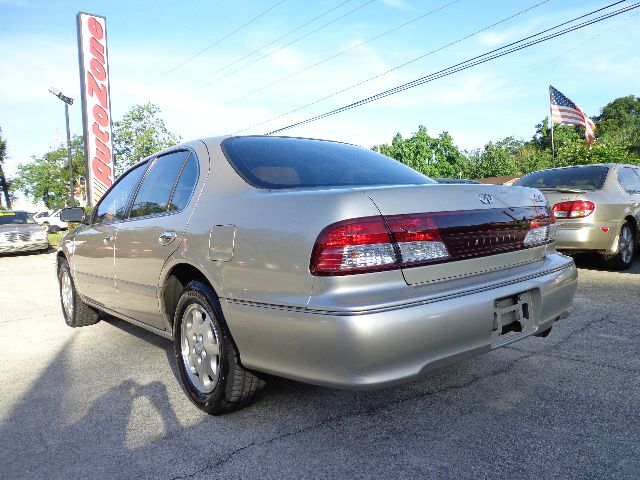 1999 Infiniti I30 Unknown