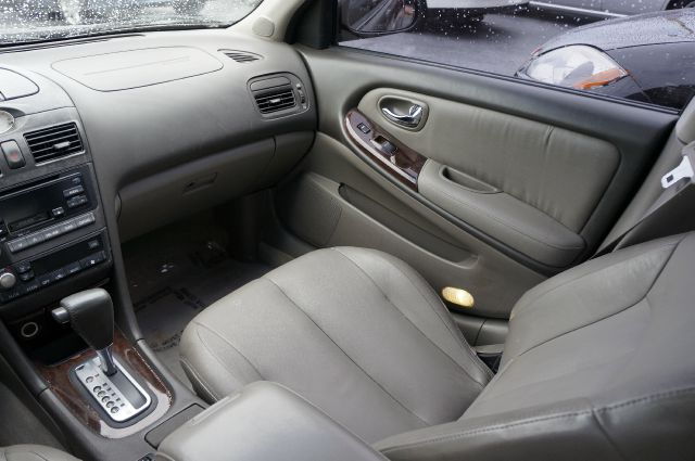 2000 Infiniti I30 3.5