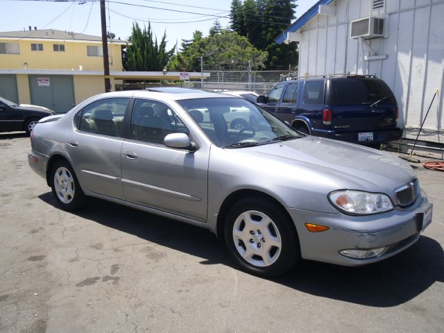 2000 Infiniti I30 Coupe