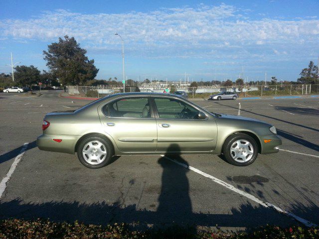 2000 Infiniti I30 Coupe