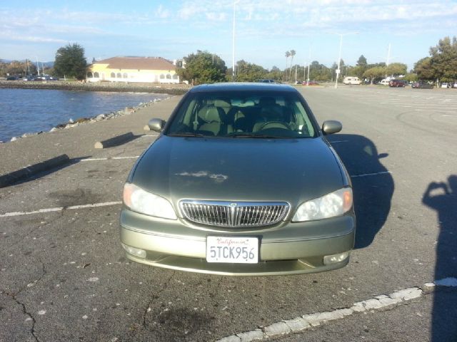 2000 Infiniti I30 Coupe