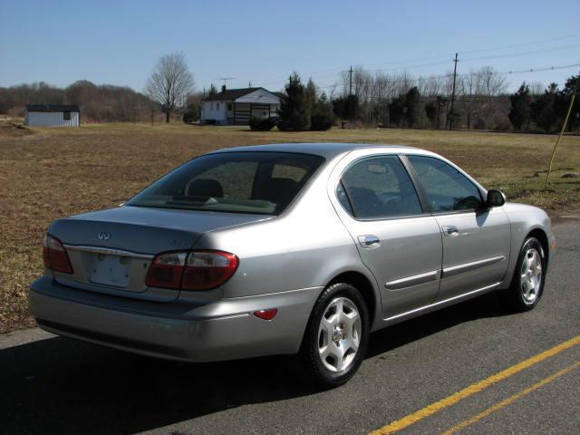 2000 Infiniti I30 All-wheel Drive SLT1