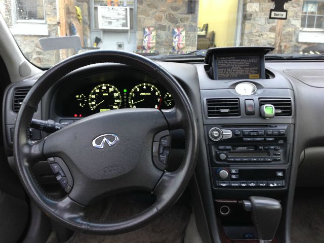 2001 Infiniti I30 3.5