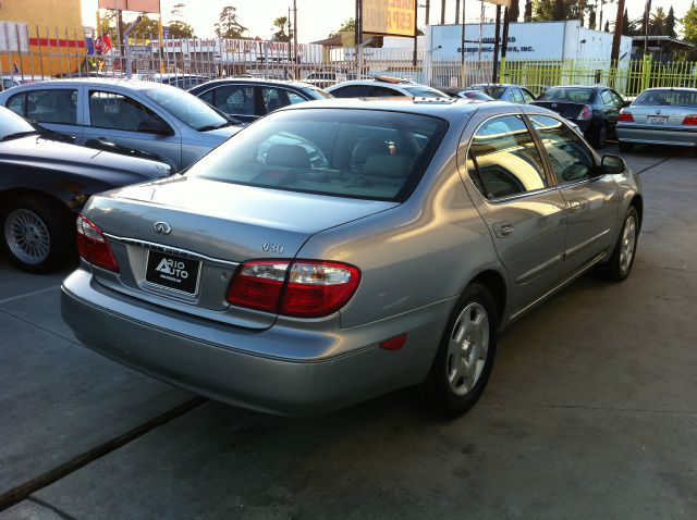 2001 Infiniti I30 3.5