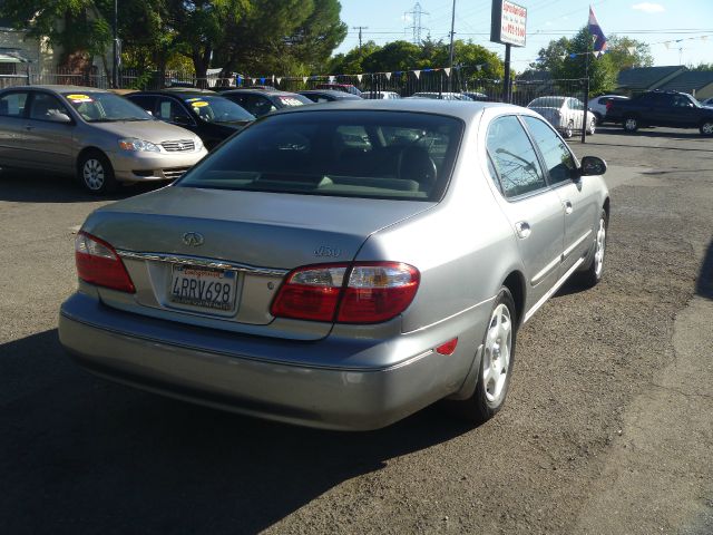 2001 Infiniti I30 Coupe