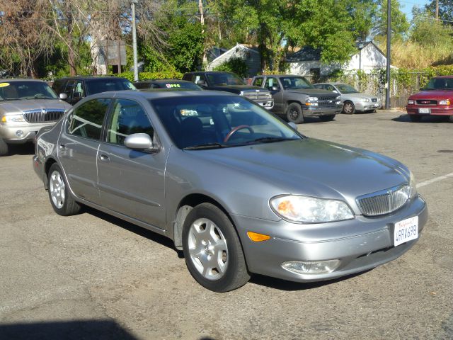 2001 Infiniti I30 Coupe