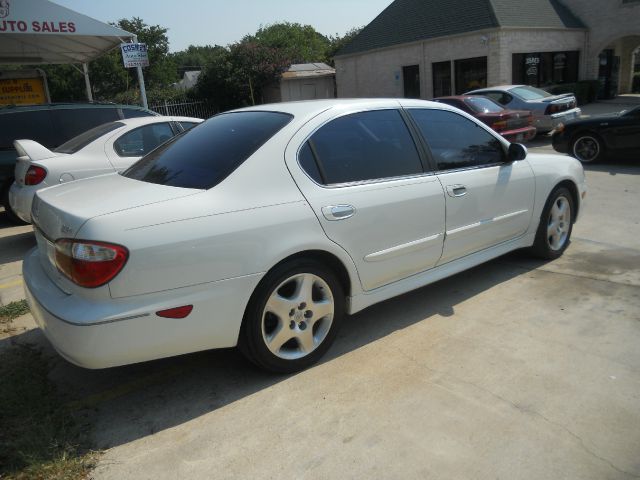 2001 Infiniti I30 Coupe