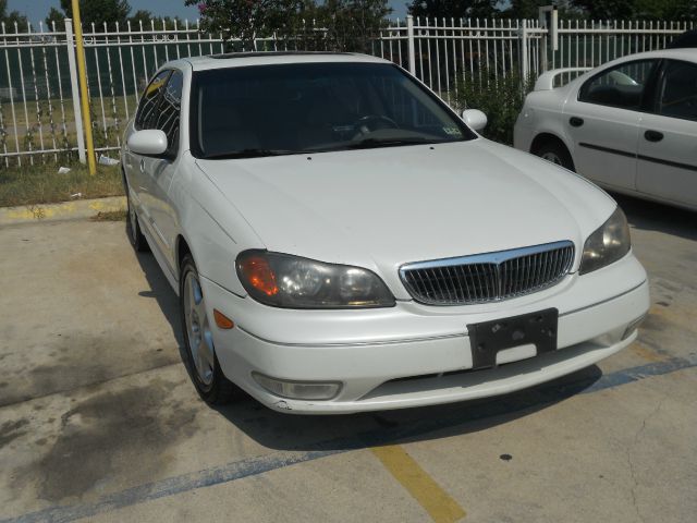 2001 Infiniti I30 Coupe