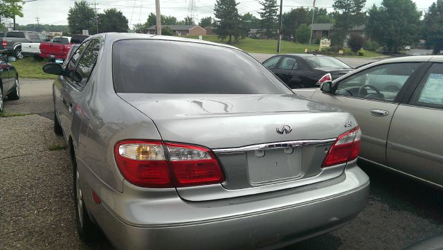 2001 Infiniti I30 Coupe