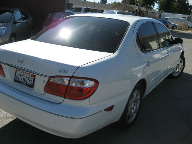 2001 Infiniti I30 Coupe