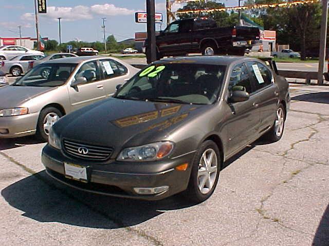 2002 Infiniti I35 Base