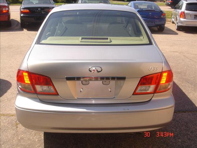 2003 Infiniti I35 Base