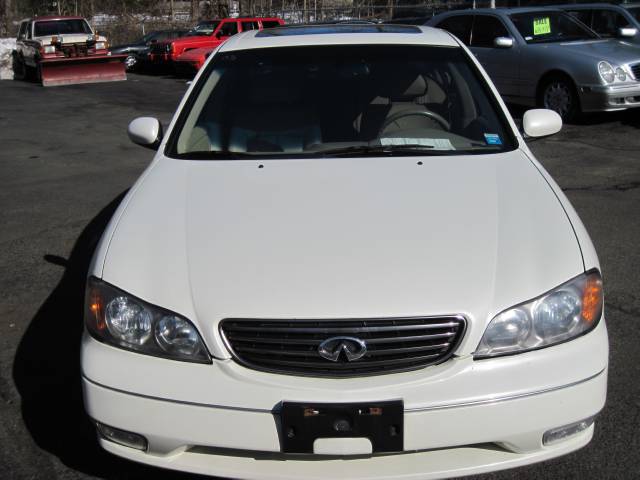 2003 Infiniti I35 Base