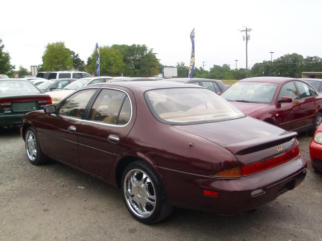 1996 Infiniti J30 All-wheel Drive SLT1