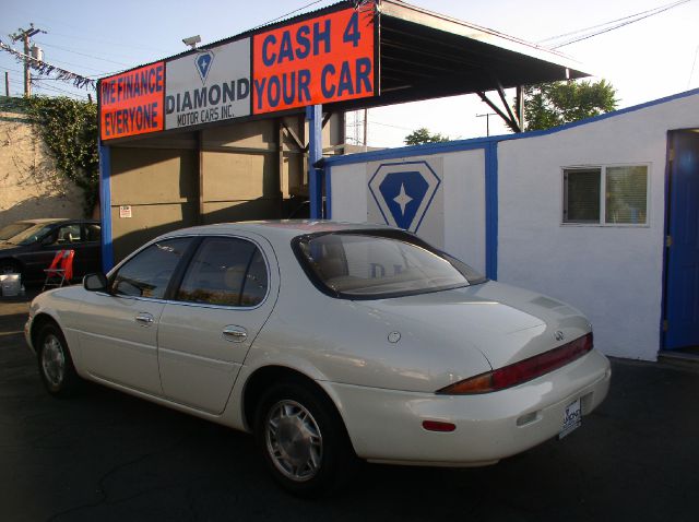 1997 Infiniti J30 All-wheel Drive SLT1