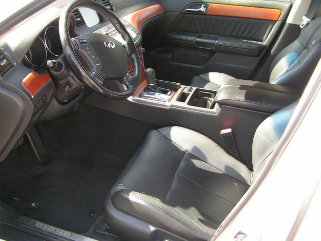 2006 Infiniti M35 2dr Cpe SRT8 Coupe