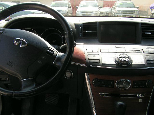 2006 Infiniti M35 2dr Cpe SRT8 Coupe