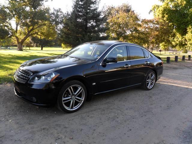 2006 Infiniti M35 Limited Sport Utility 4D