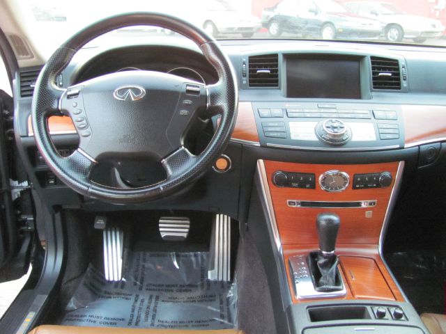 2006 Infiniti M35 2dr Cpe SRT8 Coupe