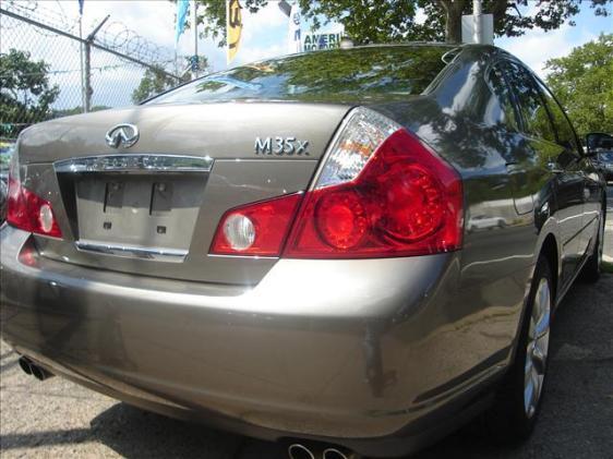 2006 Infiniti M35 R/T With Mopar Appearance Package