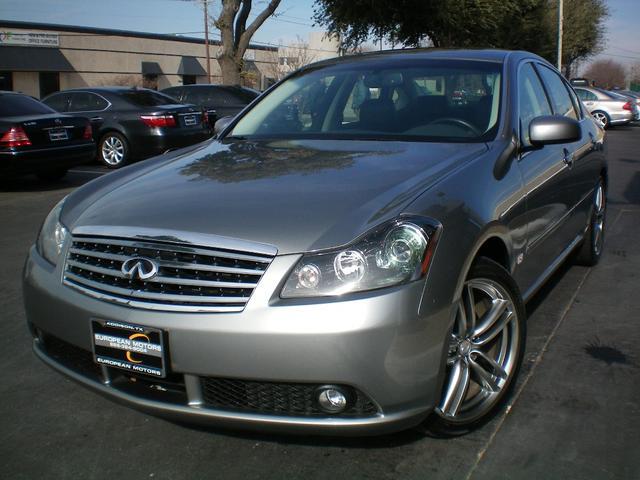 2007 Infiniti M35 Navigation Premium