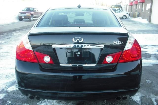 2007 Infiniti M35 RX35