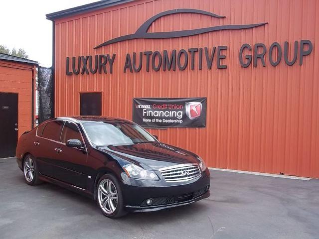 2007 Infiniti M35 Series 4.