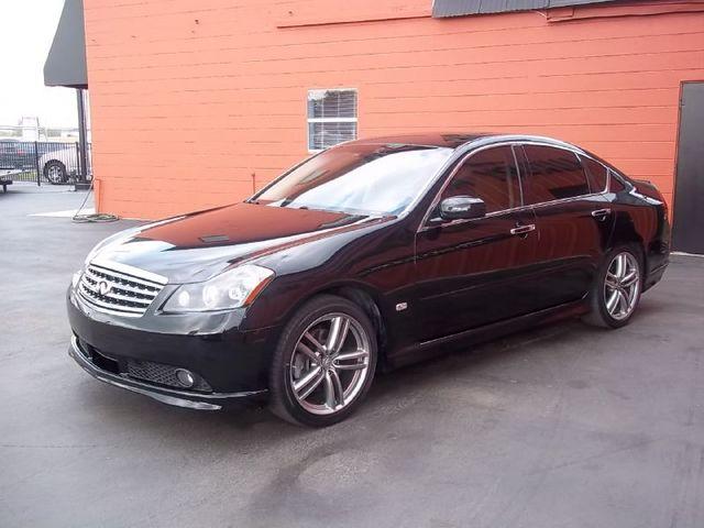 2007 Infiniti M35 Series 4.