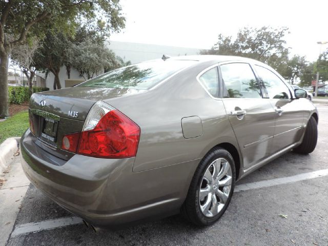 2007 Infiniti M35 W/ Navigationbackup Camera