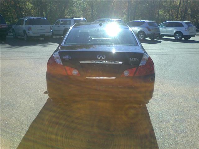 2007 Infiniti M35 2.0T LUX