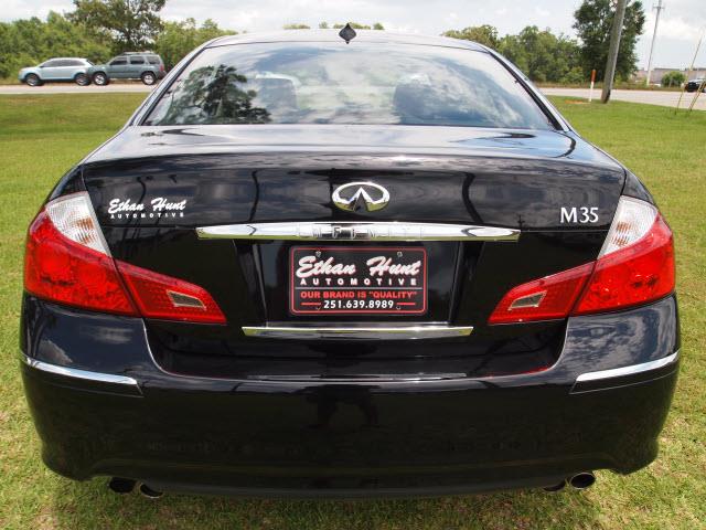 2010 Infiniti M35 Unknown