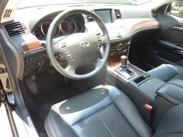 2010 Infiniti M35 Base