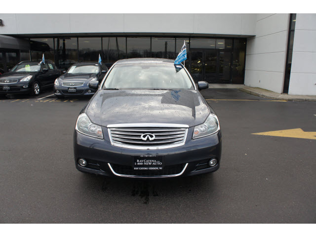 2010 Infiniti M35x Base