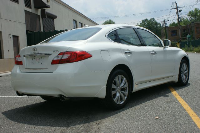 2011 Infiniti M37x Carrera 4 Coupe