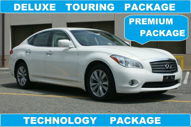 2011 Infiniti M37x Carrera 4 Coupe