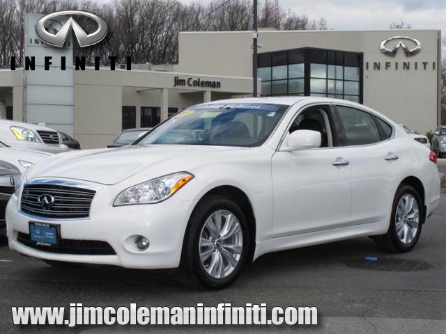 2011 Infiniti M37x Base