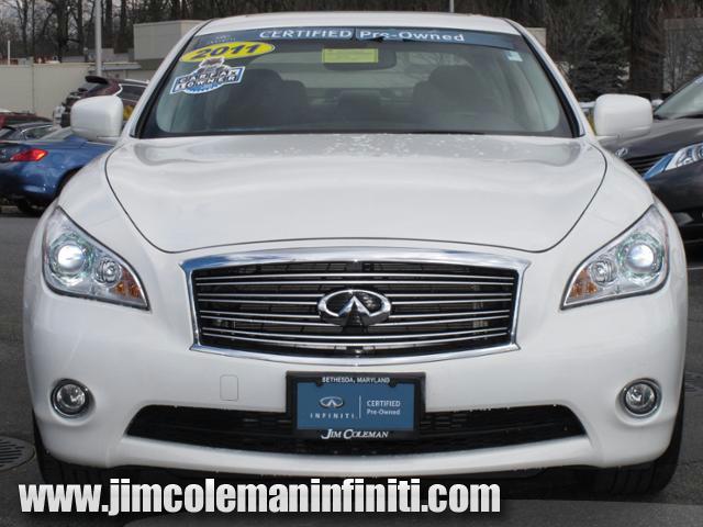 2011 Infiniti M37x Base