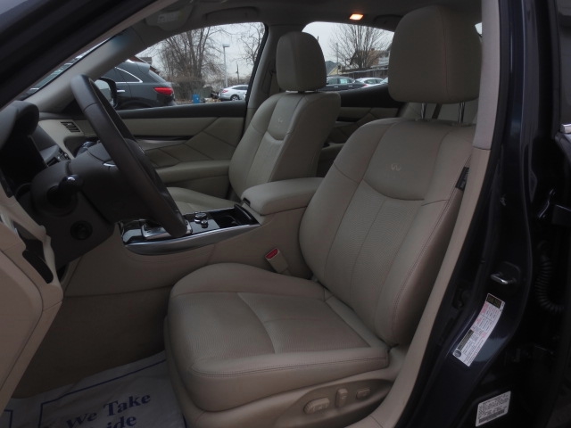 2011 Infiniti M37x Base