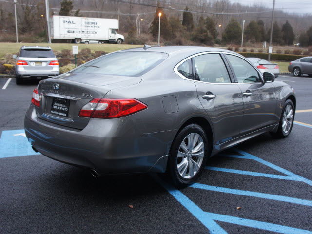 2011 Infiniti M37x Base