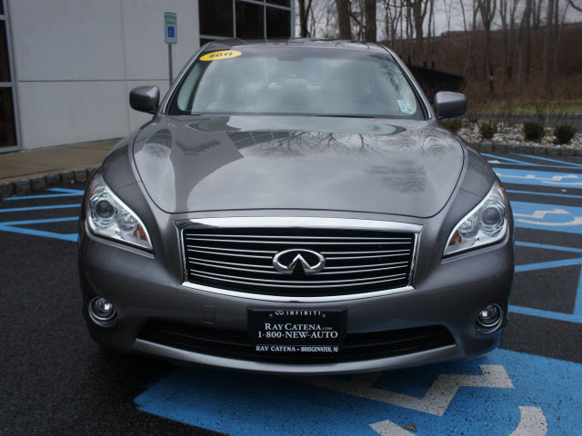 2011 Infiniti M37x Base