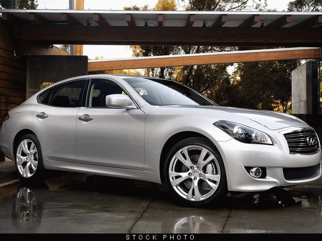 2011 Infiniti M37x Base