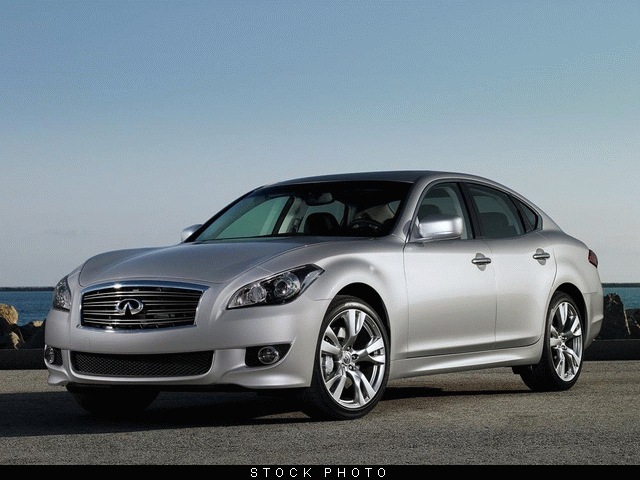 2011 Infiniti M37x Base