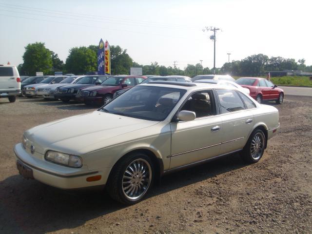 1991 Infiniti Q45 Dream RED